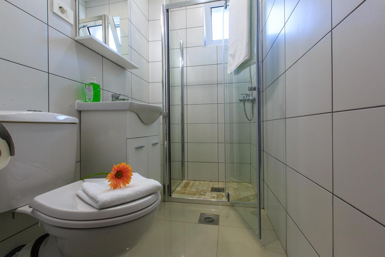 Scandinavian Hotel - Ulcinj Ulqin Buitenkant foto