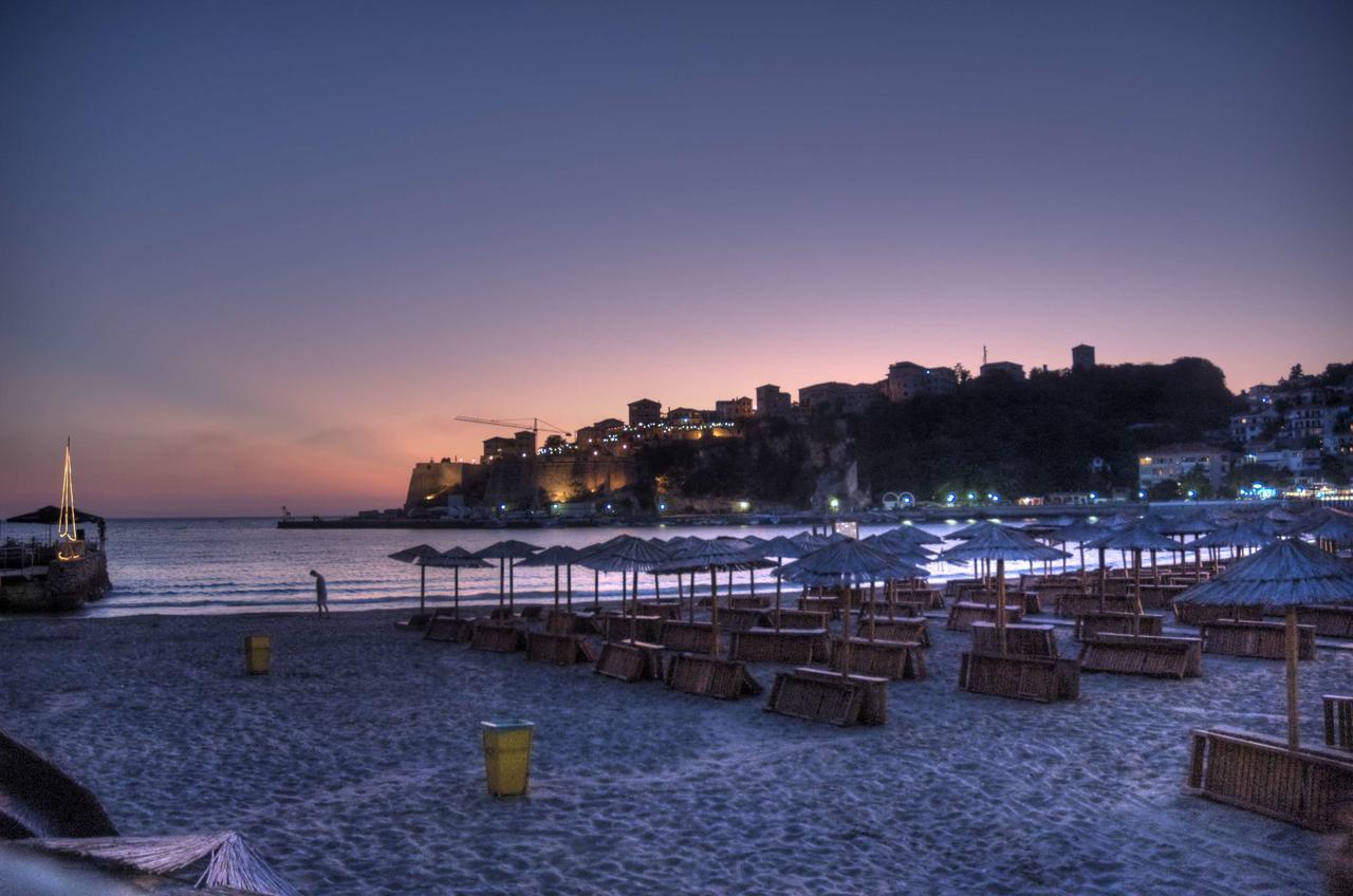 Scandinavian Hotel - Ulcinj Ulqin Buitenkant foto