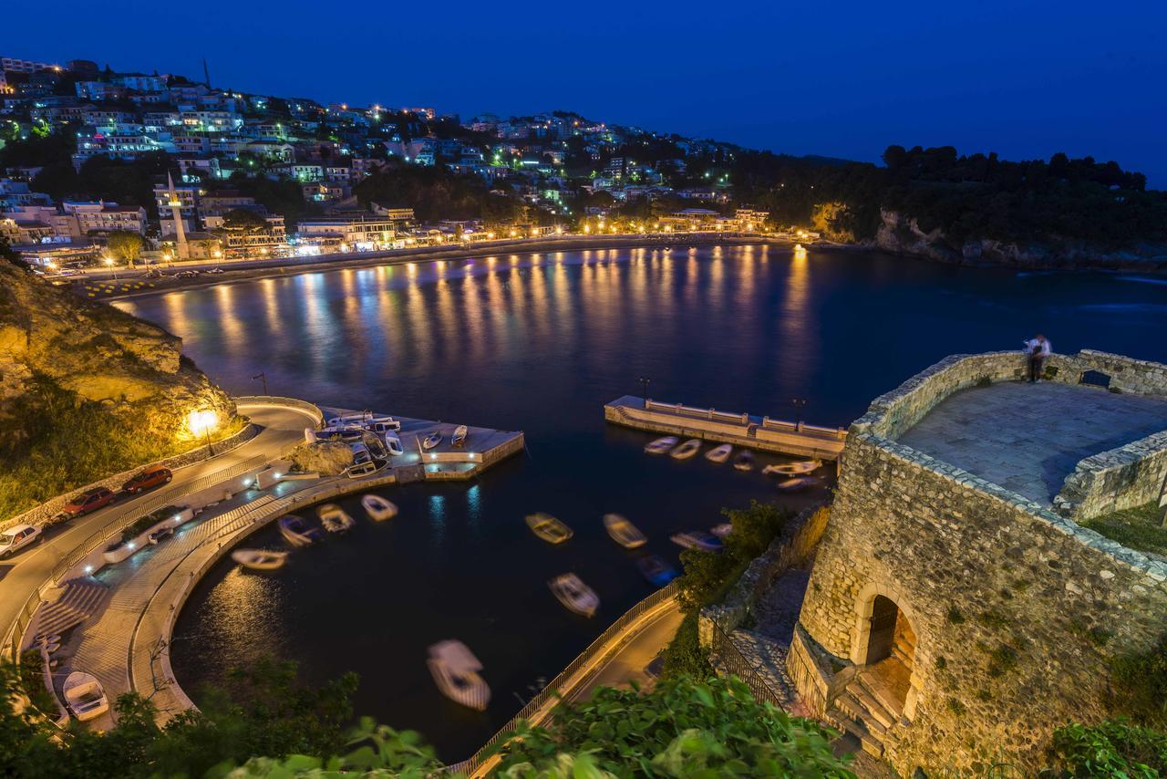 Scandinavian Hotel - Ulcinj Ulqin Buitenkant foto